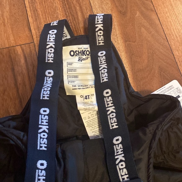 Oshkosh snowpants Brandnew 4T - Picture 2 of 4